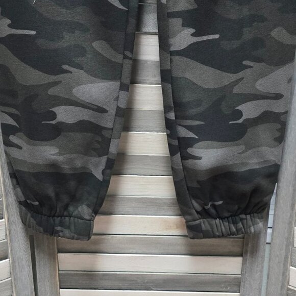 Women's High-Rise Fleece Sweatpant | Wild Fable | Small - Picture 2 of 10